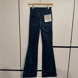 Good American Good Legs Flare Jeans in Dark Blue